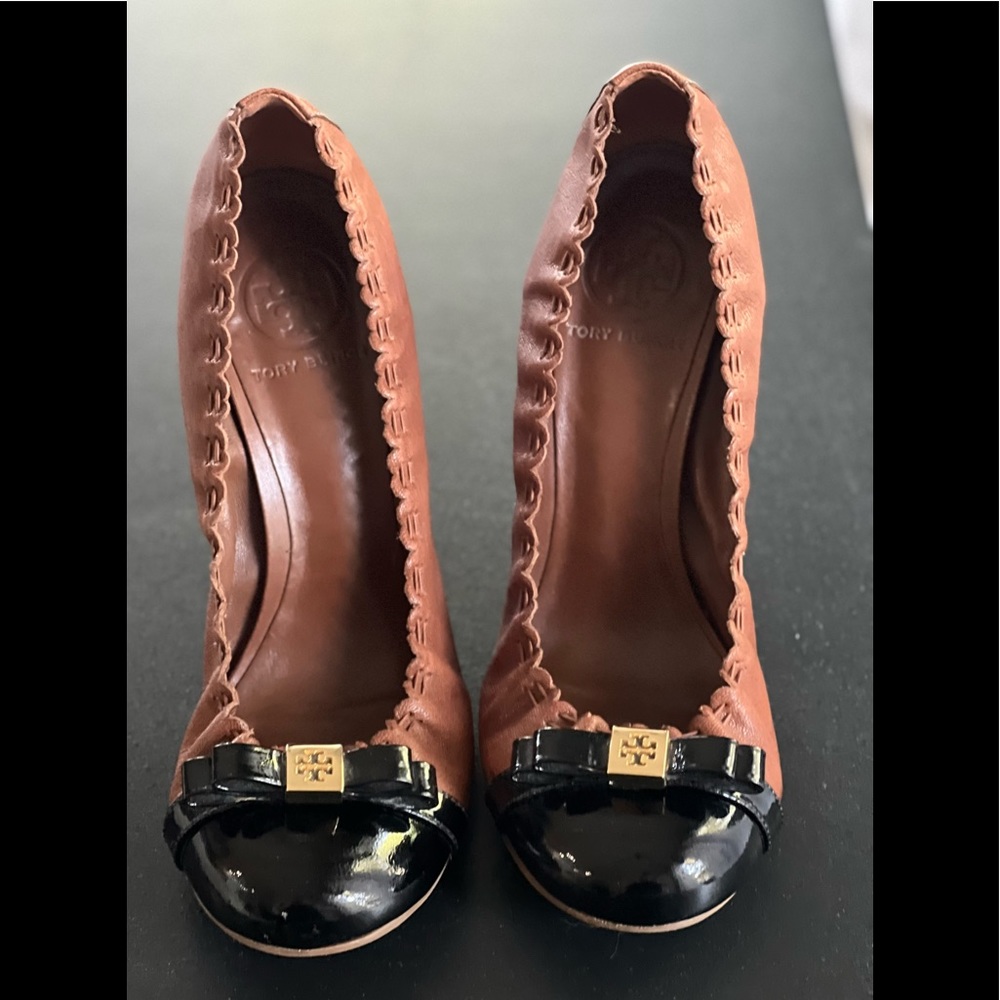 Tory Burch saddle color leather heels